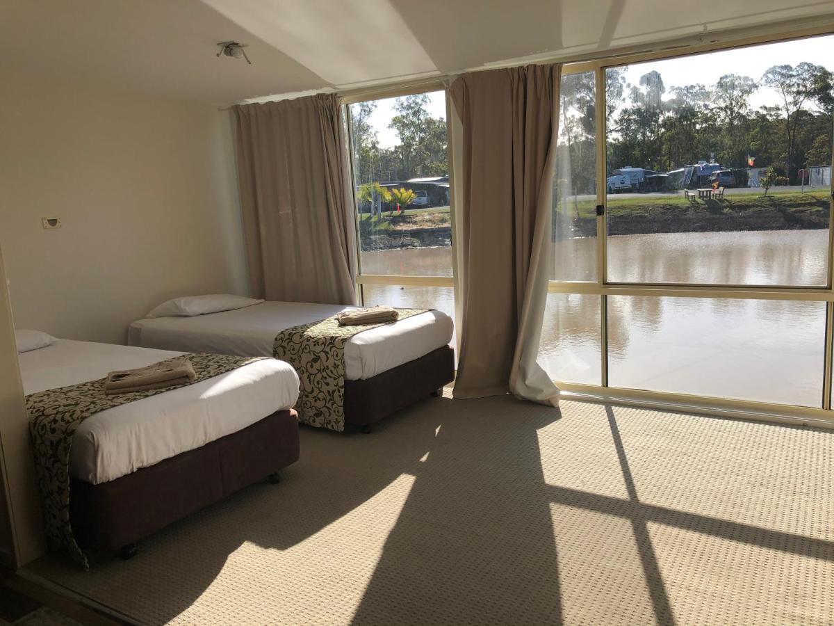Australian Motor Home Tourist Park Twelve Mile Creek Karuah Экстерьер фото
